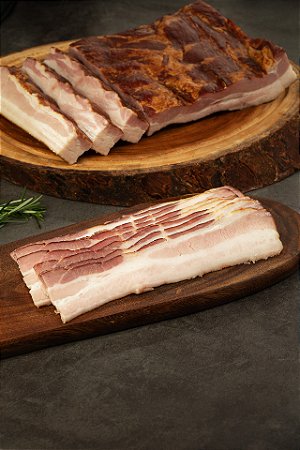 Bacon defumado artesanal fatiado bandeja 1kg