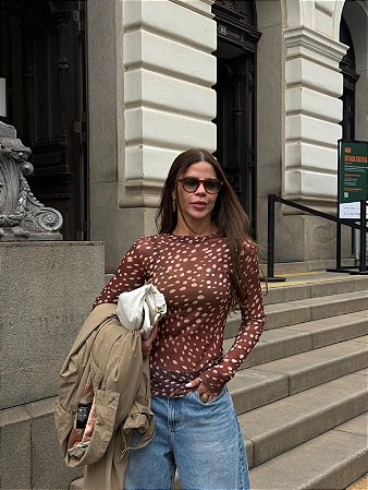 Blusa Tule de Malha manga Longa