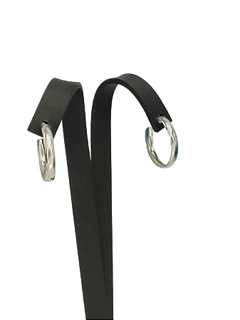 Brinco Argola Listras Detalhadas 2cm em Aço Inoxidável