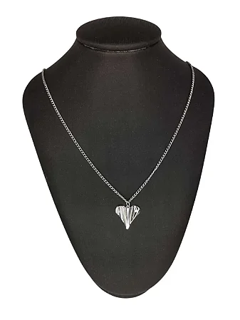 Colar Corrente Coração Martelado Pontudo em Aço Inoxidável