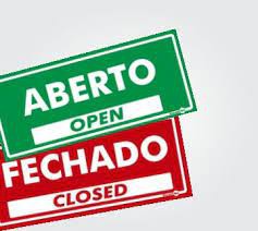 PLACA DE CERCA FRENTE E VERSO 4 FUROS 18X12 PVC 1MM