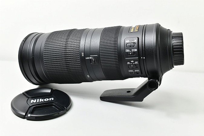 Lente VR Nikon AF-S NIKKOR 200-500mm f / 5.6E ED / USADA
