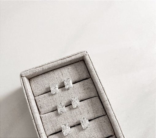 Brinco zircônia retangular