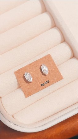 Brinco Navete zircônia