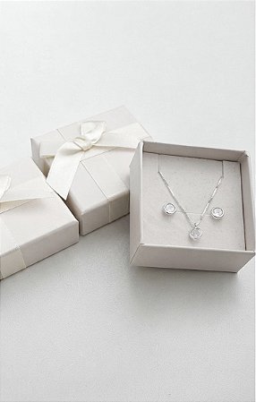 Conjunto brinco e colar ponto de luz
