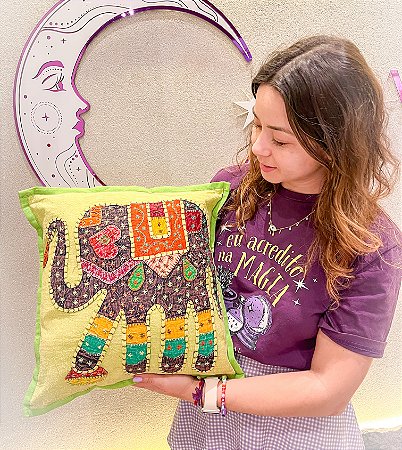 Almofada Indiana - Verde com Estampa de Elefante