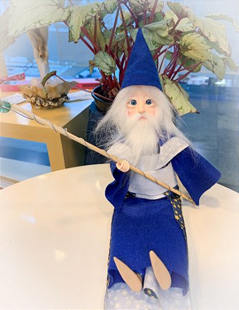 Ser mágico - Mago com roupa azul e estrela