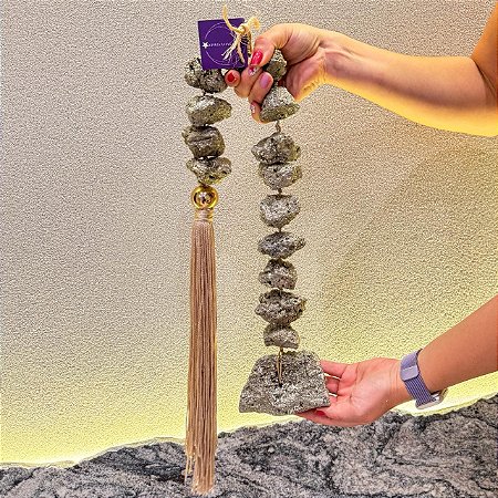 Colar de Mesa todo em Cristal Pirita