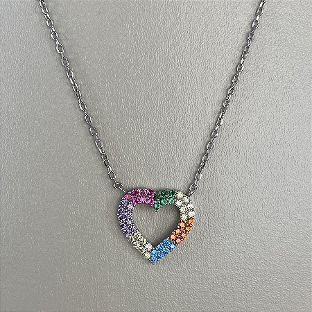 Colar com Pingente de Coração Cravejado com duas Fileiras Zircônias Rainbow em PRATA 925 com Banho de Ródio Branco