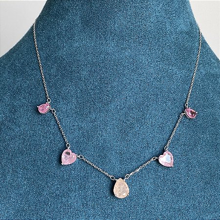 Colar com zircônias fusion coração em tons de rosa com banho de ródio branco
