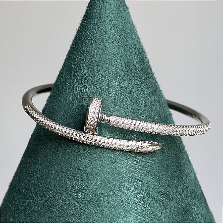 Pulseira prego cravejada com zircônias na cor cristal 17cm de circunferência com banho de ródio branco