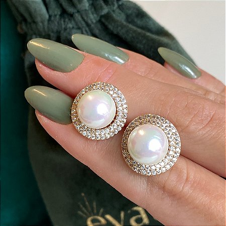 Brinco de pérola shell cravejado 2 fileiras zircônias cristal com banho de ouro 18k