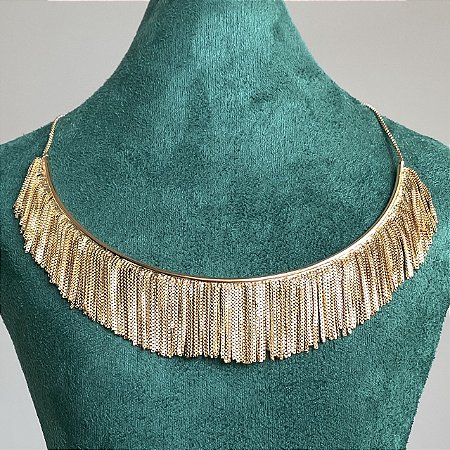 Colar com franjas com banho de ouro 18k