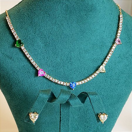 Conjunto brinco e riviera frontal corações cravejados com zircônias coloridas com banho de ouro 18k