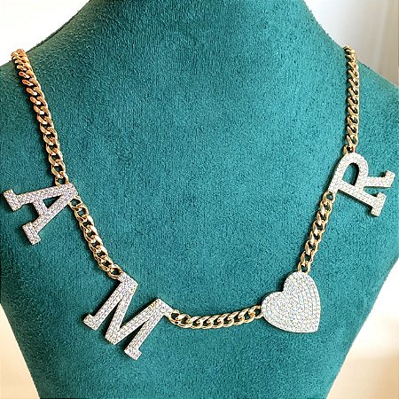 Colar pingentes amor cravejado com zircônias na cor cristal com banho de ouro 18k