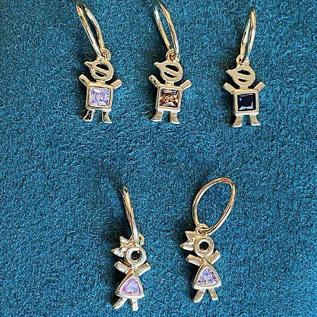 Pingente filho filha (menino ou menina) com zircônia colorida em prata 925 com banho de ouro 18k