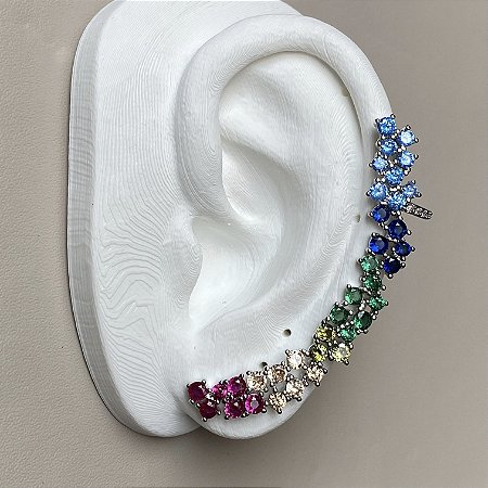 Brinco ear cuff cravejado com zircônias coloridas com banho de ródio branco