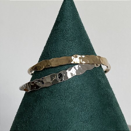 Pulseira bracelete martelado liso com banho de ouro 18k ou ródio branco