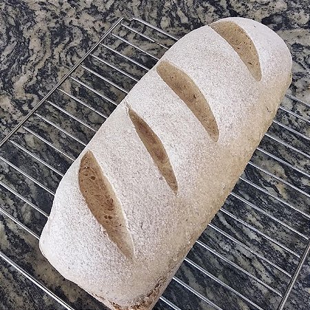 Pão semi-integral com passas