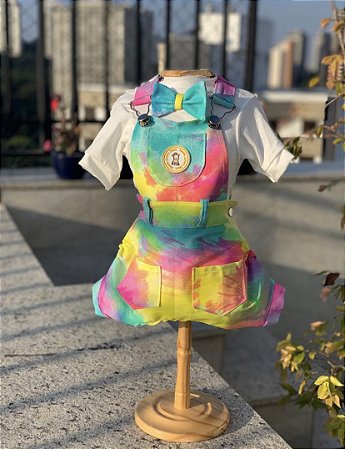 Jardineira Tie dye
