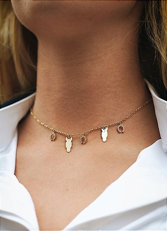 Colar carinhas  personalizadas mini  ferraduras  prata 925 banhada a ouro.