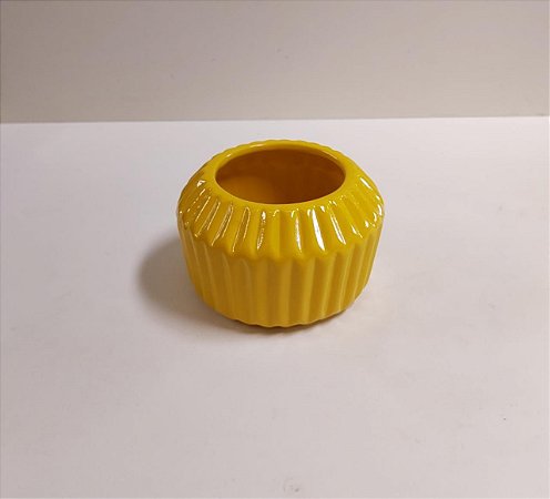 CACHEPOT CERAMICA MODERNO AMARELO 9 X12 CM