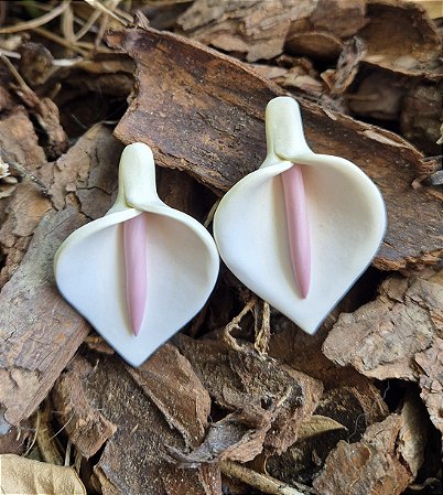 Brinco Flor copo de leite