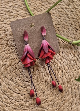 Brinco Flor Brinco de princesa vermelho 👑