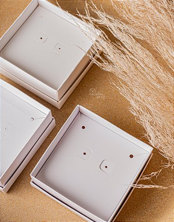 Caixa de Joias Branca com Berço - 7,5cm x 7,5cm x 3,5cm