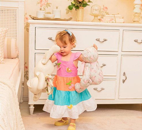 Vestido Infantil em Tricoline Com Recortes Coloridos e bordados em