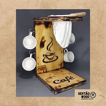 Cafeteira com xícaras