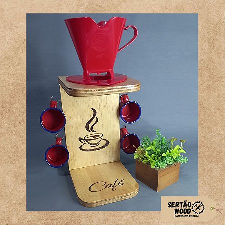 Cafeteira com xícaras