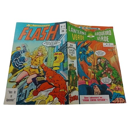 2 EM 1 - INVICTUS nº 17 / FLASH & LANTERNA E ARQUEIRO VERDE / - EBAL