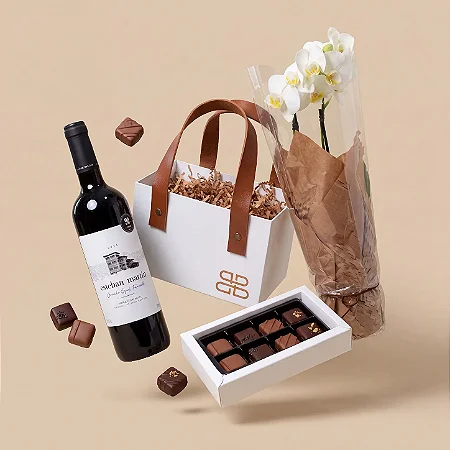 Kit Vinho Espanhol, Orquídea Branca & Chocolates Finos