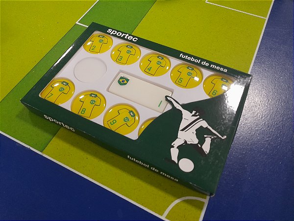 BRASIL - Fundo Amarelo - Camisa Amarela