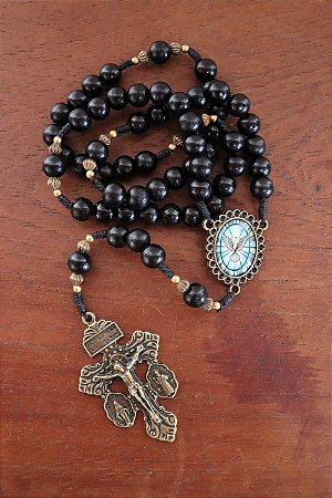 Terço Espírito Santo (madeira)