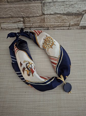 Colar Lenço Estampado Náutico com Pingente Azul