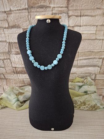 Colar de Howlita Azul