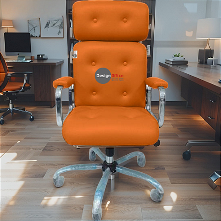 Cadeira Original Eames Presidente com Rodinhas Cromadas e Anti Risco Linha Capa em Madeira Escura ou Clara - Caramelo