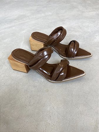 Sandália Raissa Trindade  - Chocolate