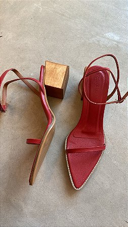 Sandália Denise - vermelho salto quadrado