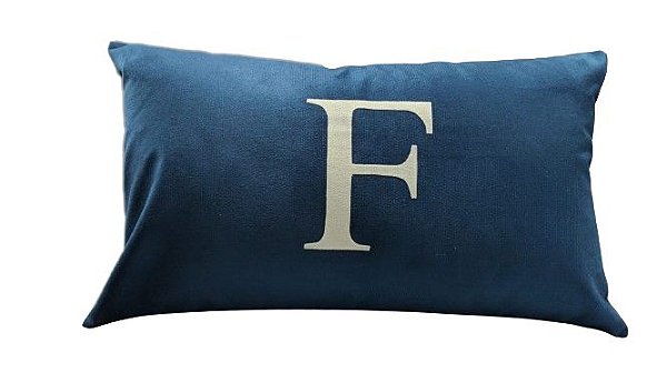 Almofada Baguete 30x50 Deminas Azul - Aplicação de Monograma Perola - Com enchimento