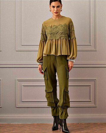 Calça Alfaiataria Bolso Cargo Martingale