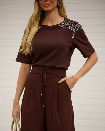 T shirt bordado pedrarias ombro