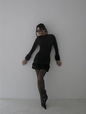 Vestido Malha com Detalhe Pelos