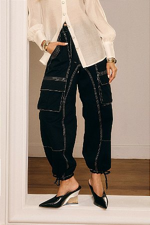 Calça Black com Pesponto