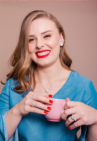 Anel Prata Solitário Luxo