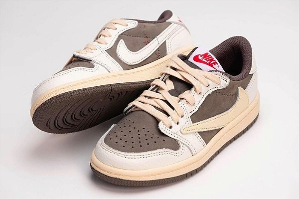 一流の品質 Travis Scott ×air Jordan mocha reverse kids-nurie.com