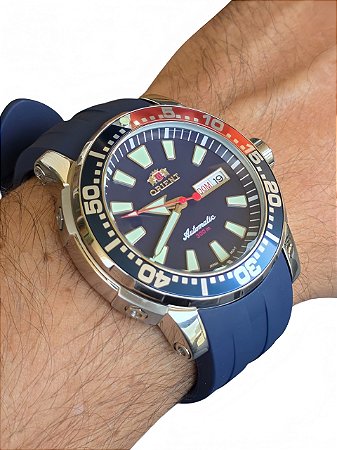 🌊🔥 Orient Poseidon Pepsi F49SS034 300M – O Relógio Automático Que Enfrenta Qualquer Profundidade