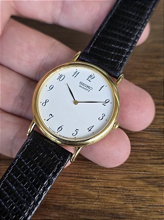 Relógio Seiko Vintage Slim 33mm Quartz Unisex Anos 90